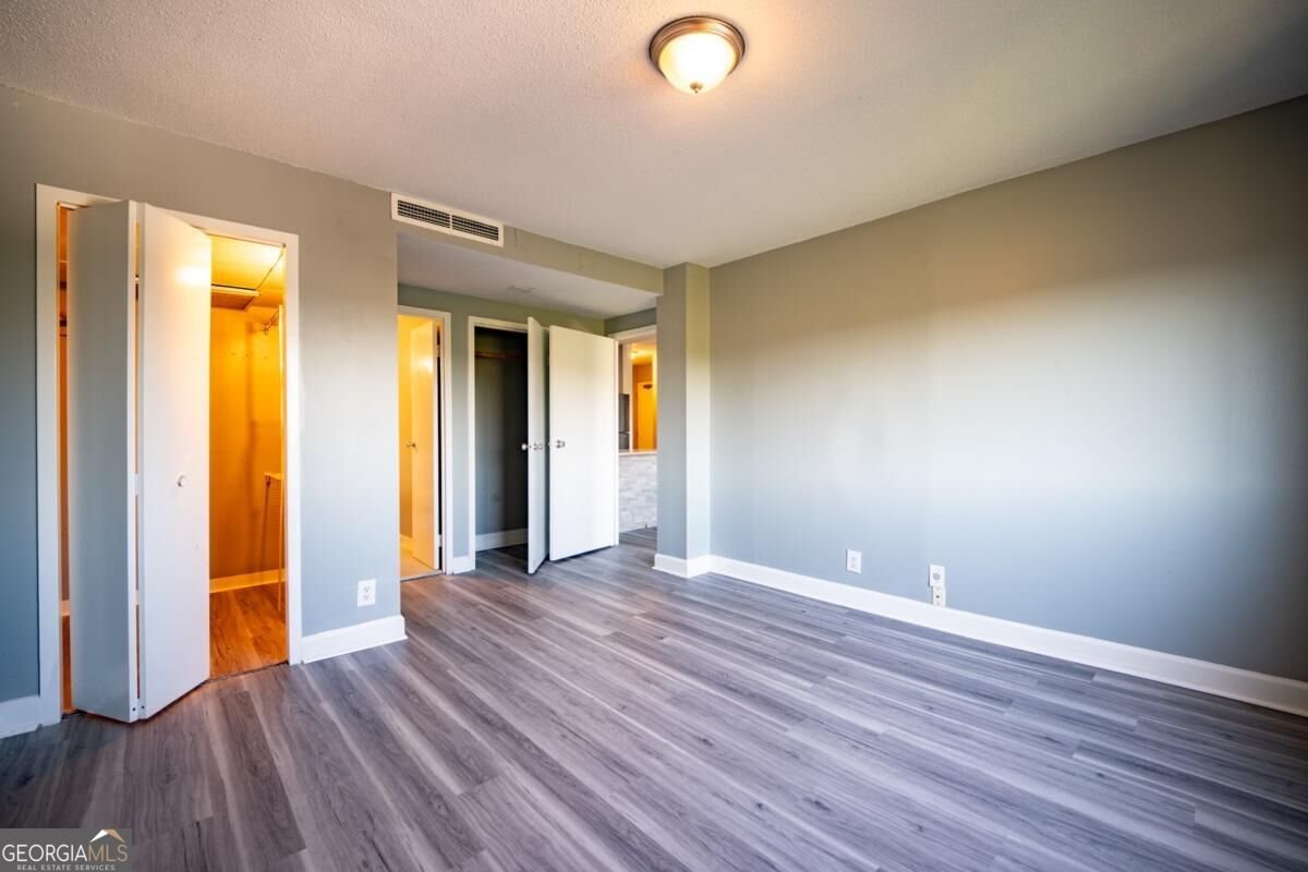 2285 Peachtree Road Atlanta - Photo 11