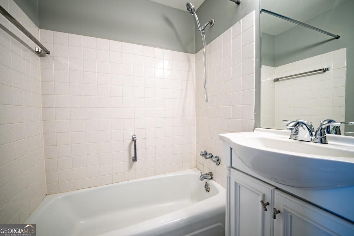 2285 Peachtree Road Atlanta - Photo 13