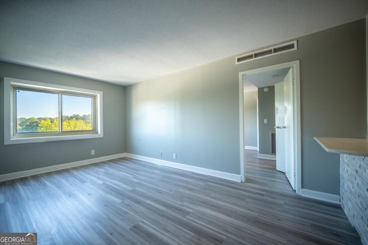 2285 Peachtree Road Atlanta - Photo 9