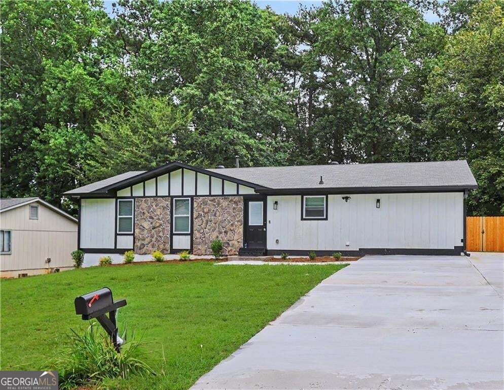 2535 Rhoanoke Drive Duluth - main photo