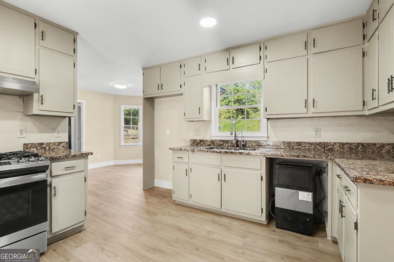 4847 Mystere Circle Lilburn - Photo 17