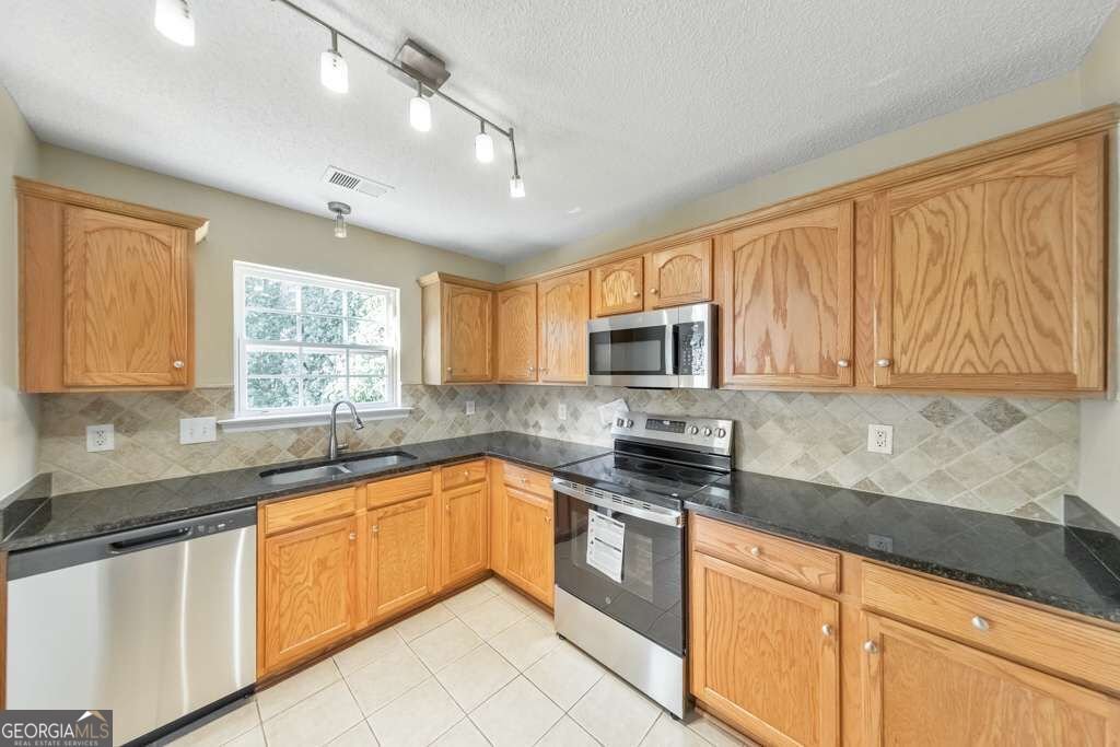 266 Fox Creek Boulevard Woodstock - Photo 10