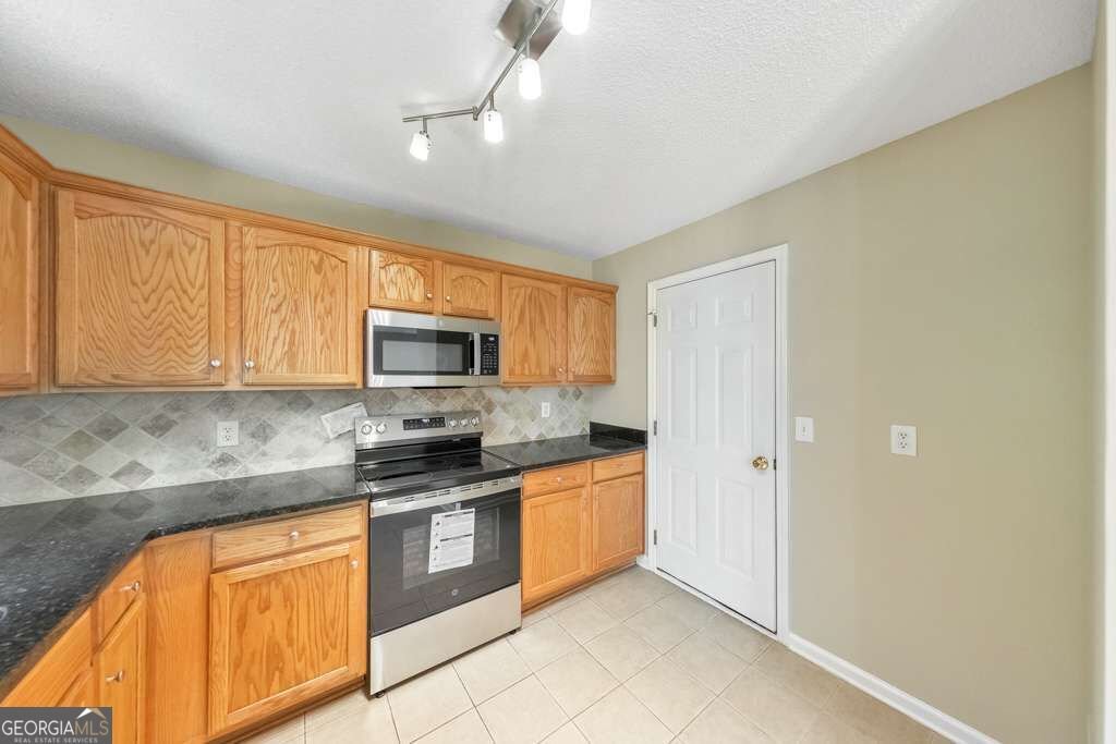 266 Fox Creek Boulevard Woodstock - Photo 11