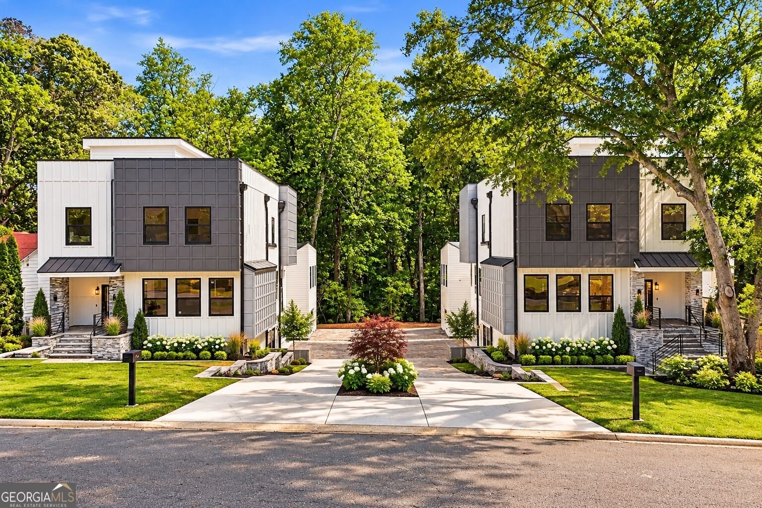 415 419 Westside Drive Roswell - main photo