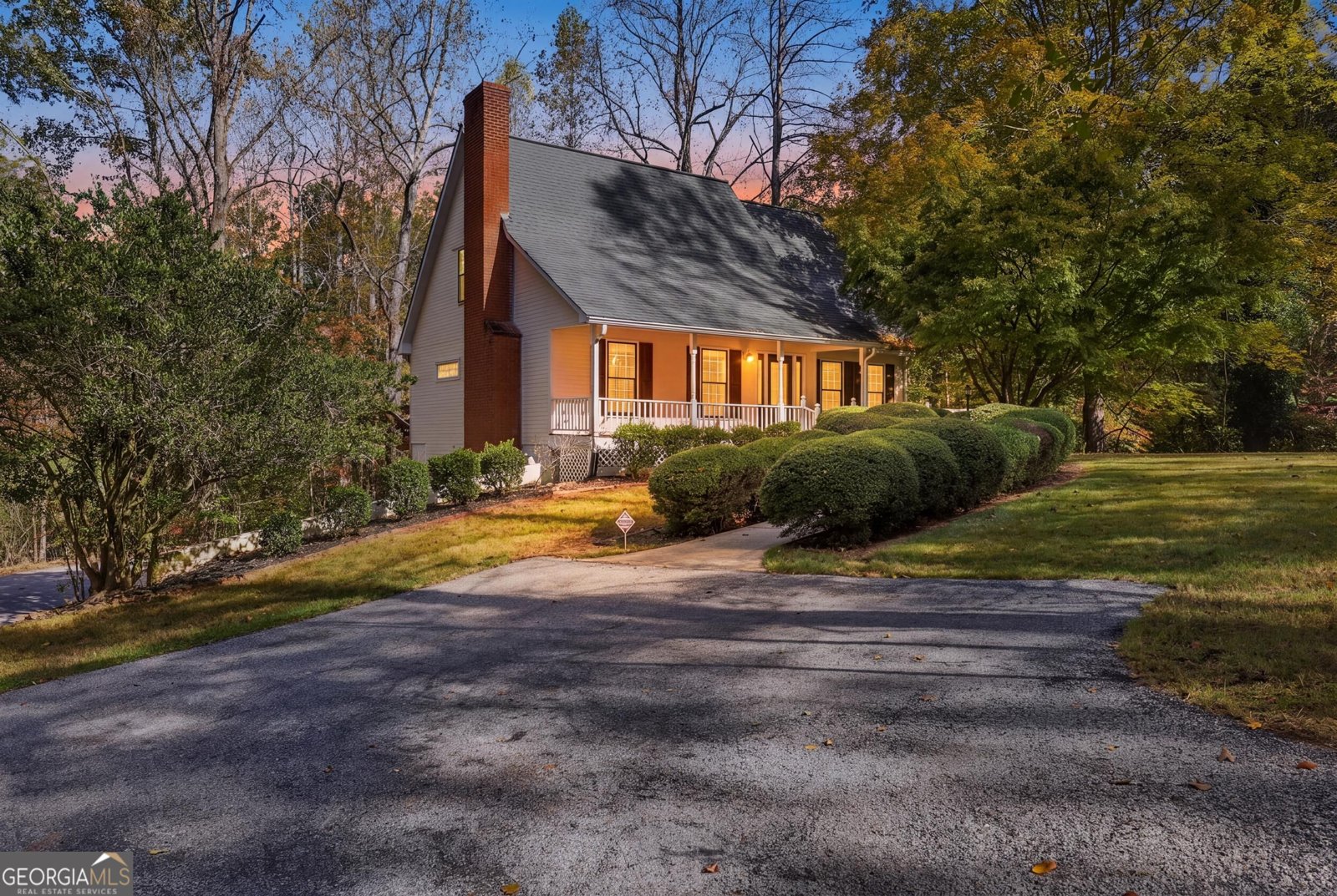 369 Featherwood Drive Cornelia - main photo