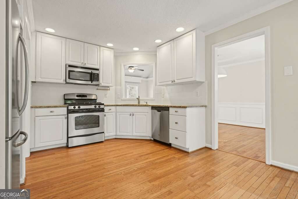 617 Overhill Drive Woodstock - Photo 18