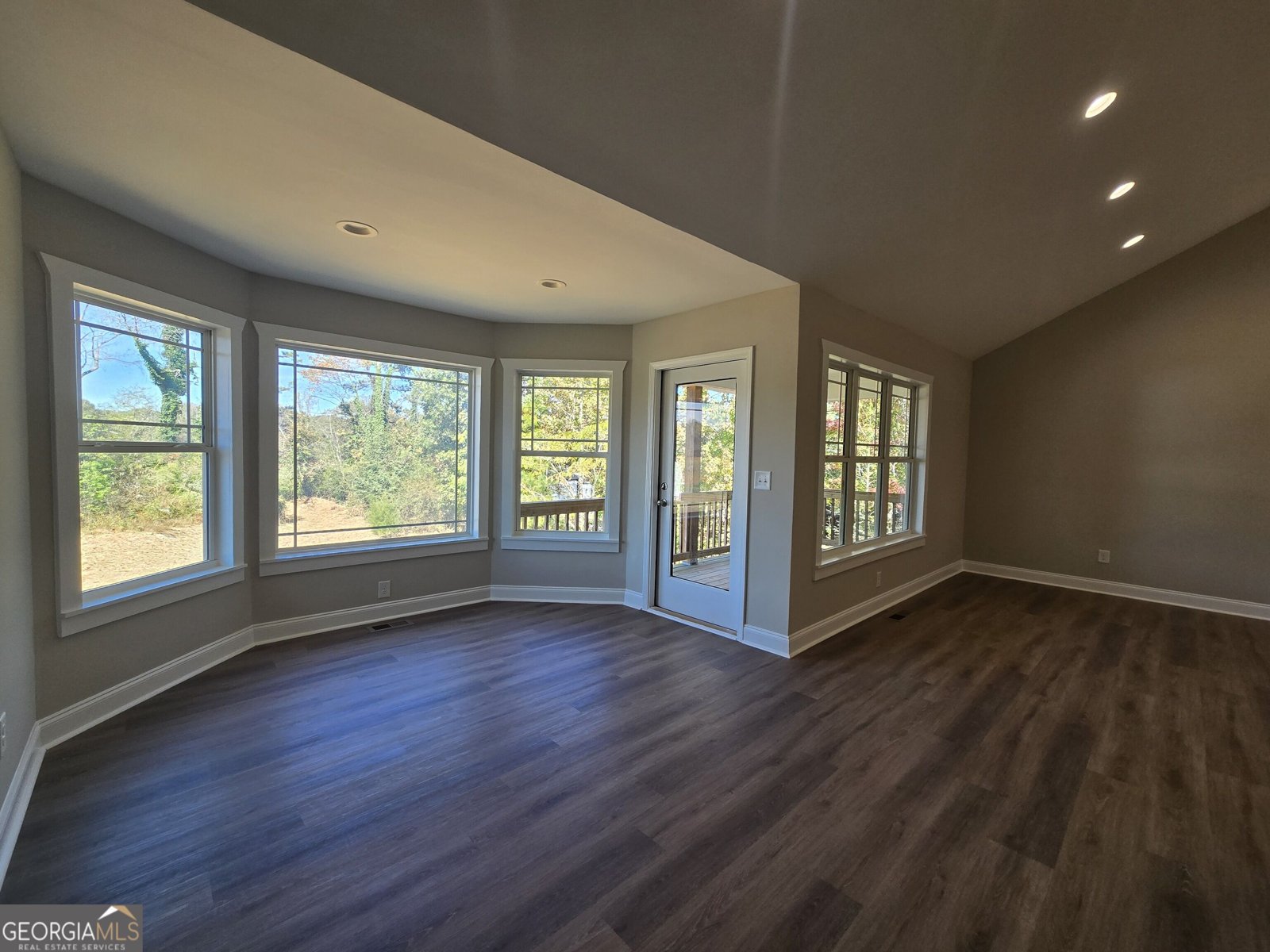 4755 Newton Drive Gainesville - Photo 11