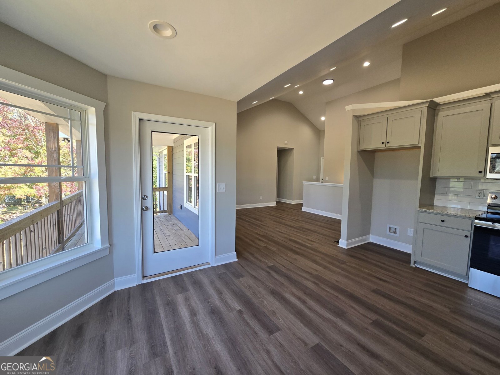 4755 Newton Drive Gainesville - Photo 12