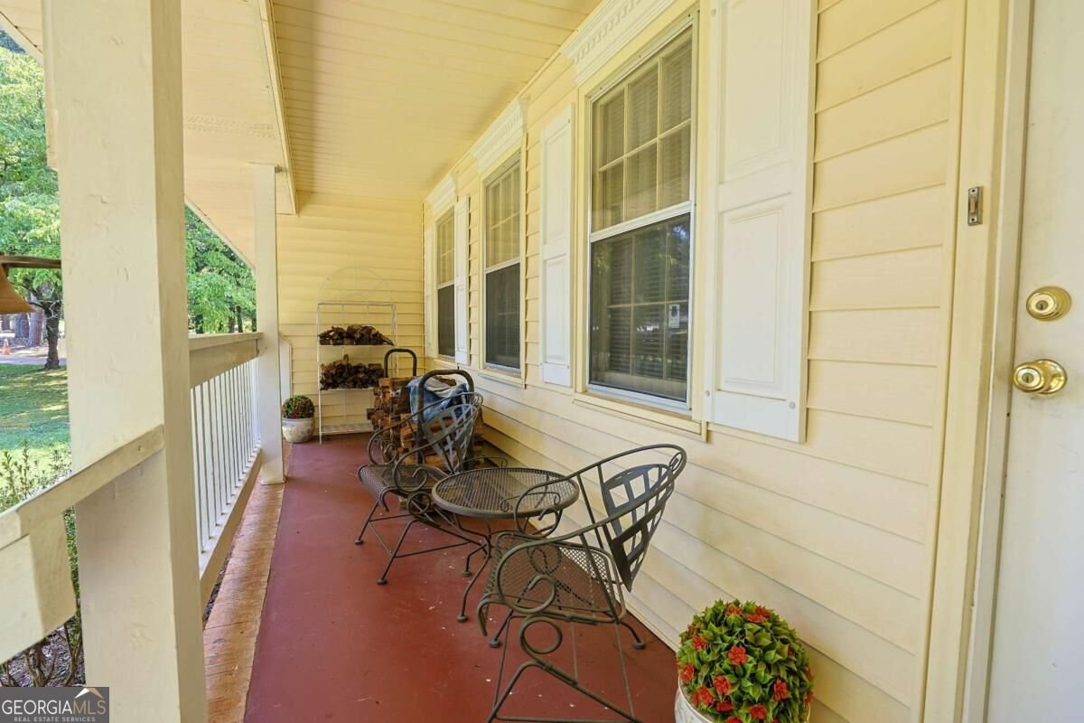 160 Helen Lane Stockbridge - Photo 9