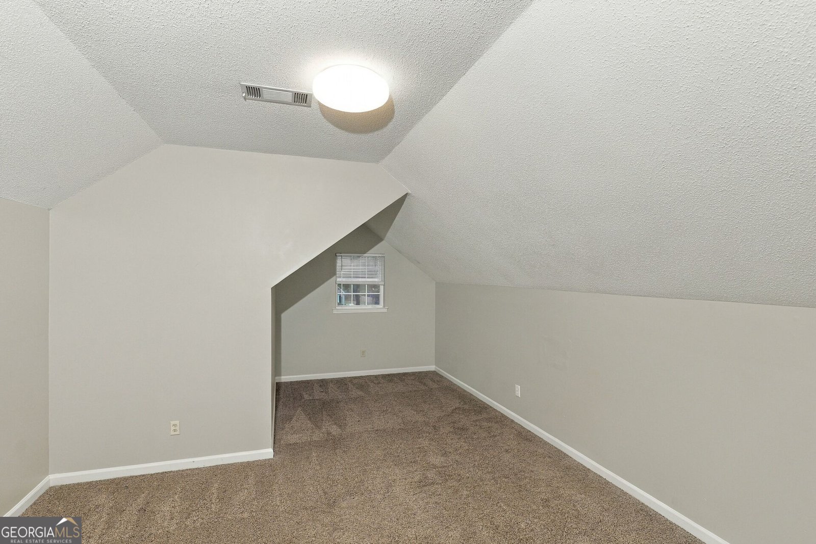 523 Horseshoe Circle Stockbridge - Photo 13