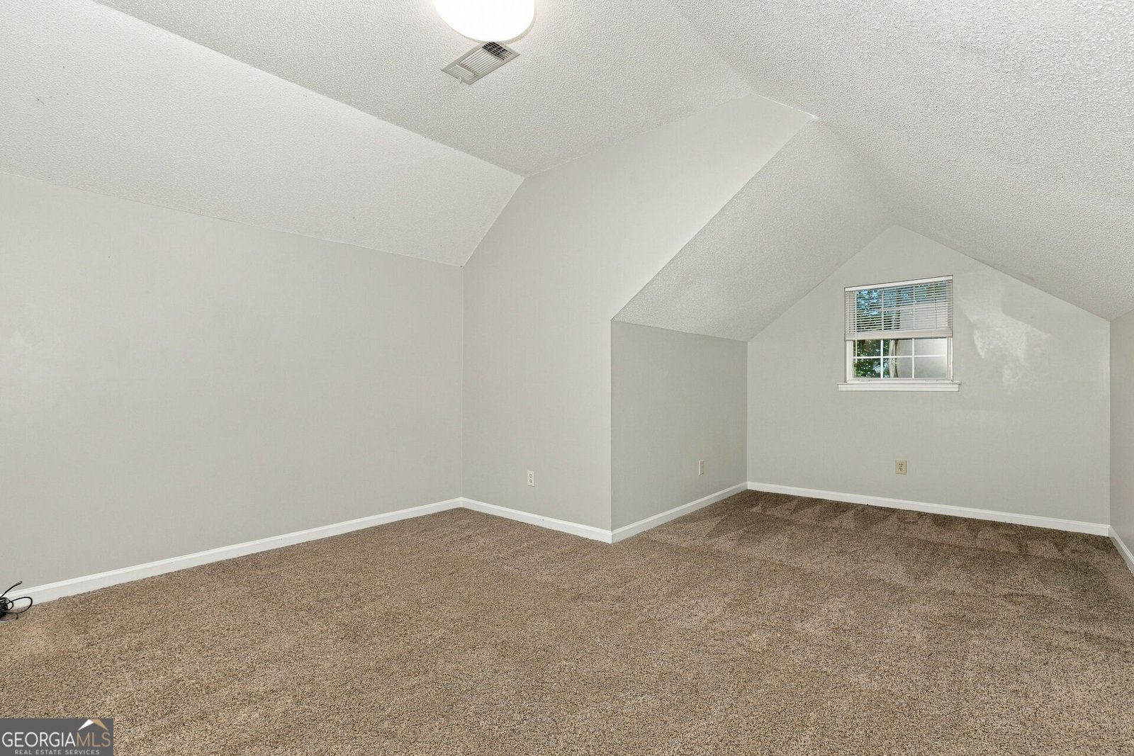 523 Horseshoe Circle Stockbridge - Photo 14