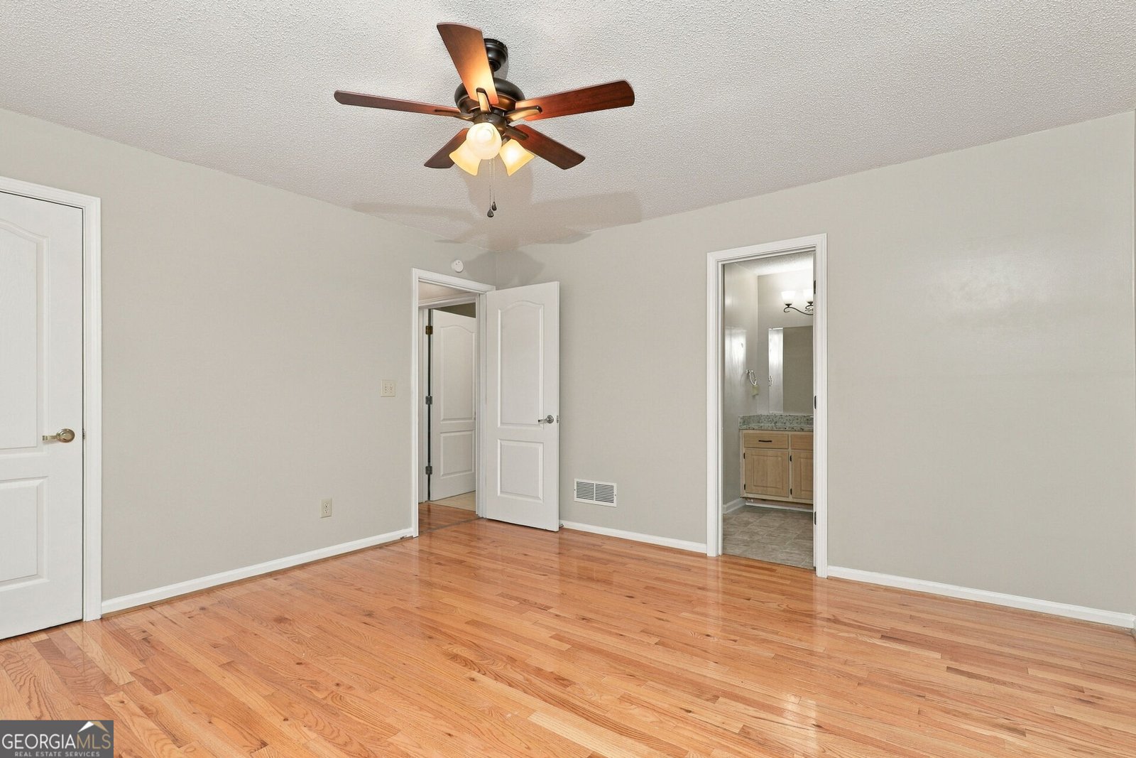 523 Horseshoe Circle Stockbridge - Photo 15