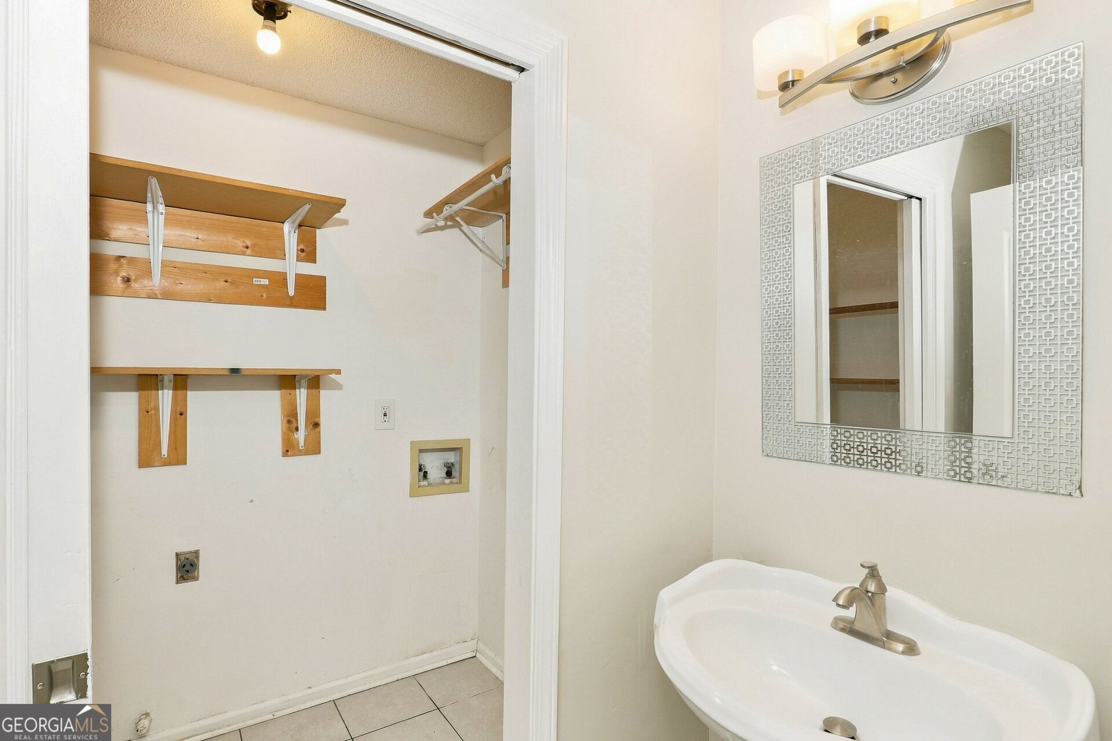 523 Horseshoe Circle Stockbridge - Photo 16