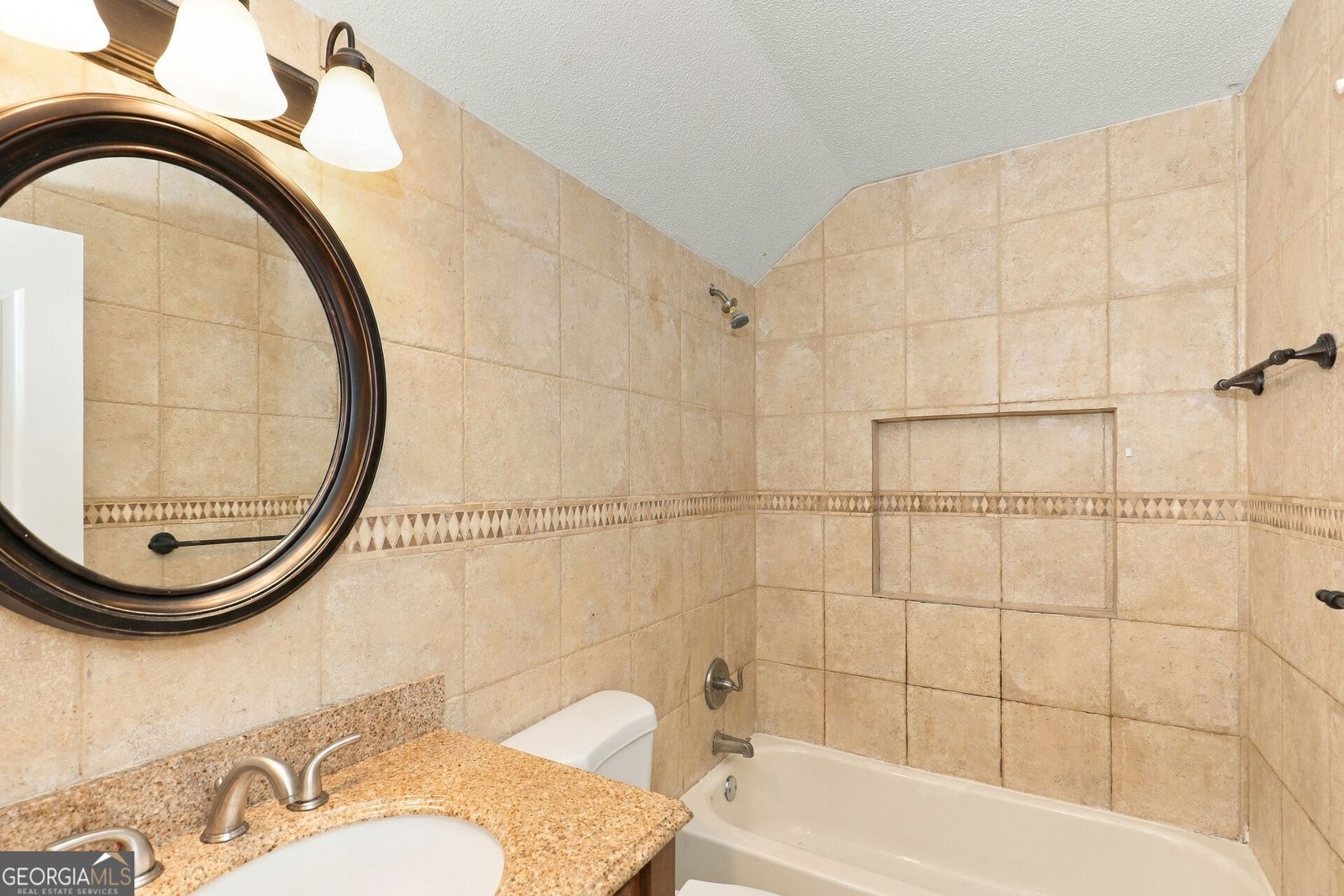 523 Horseshoe Circle Stockbridge - Photo 8