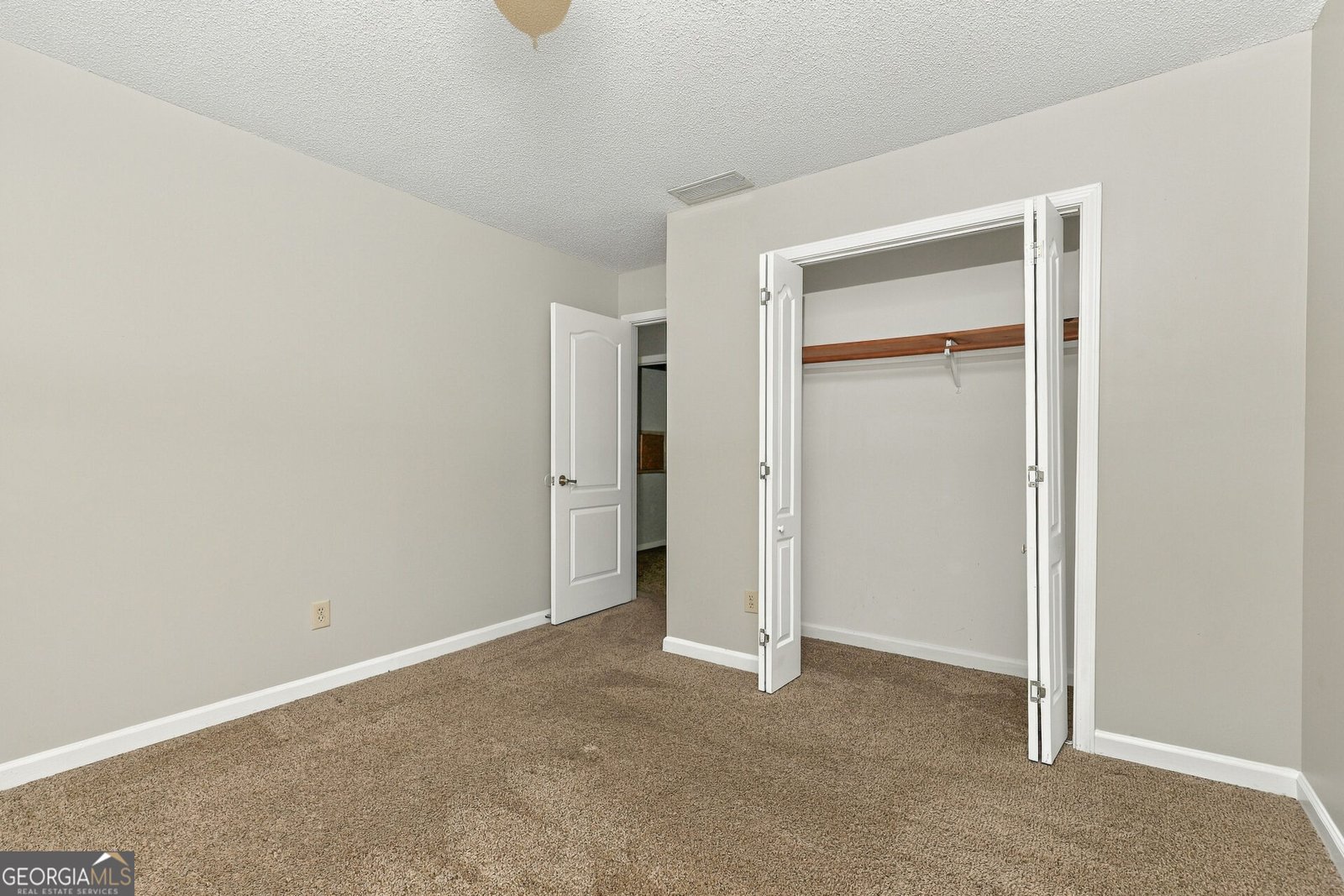 523 Horseshoe Circle Stockbridge - Photo 9