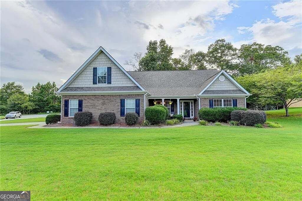1701 Littlebrook Court Loganville - main photo