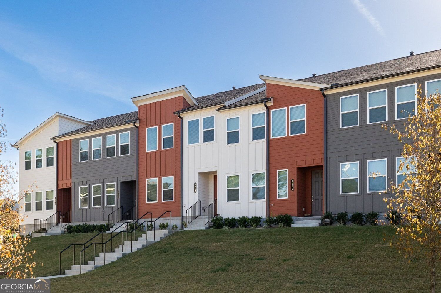 1561 Bryson Drive Atlanta - main photo