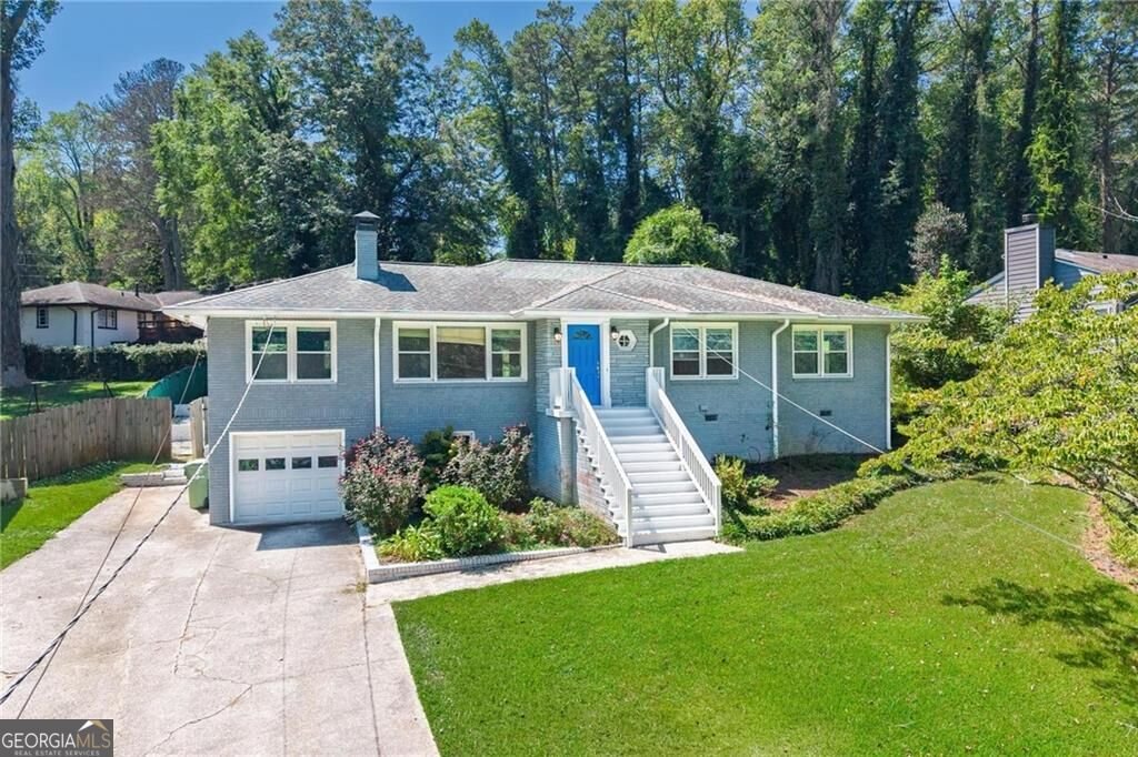 2134 Beecher Circle Atlanta - main photo