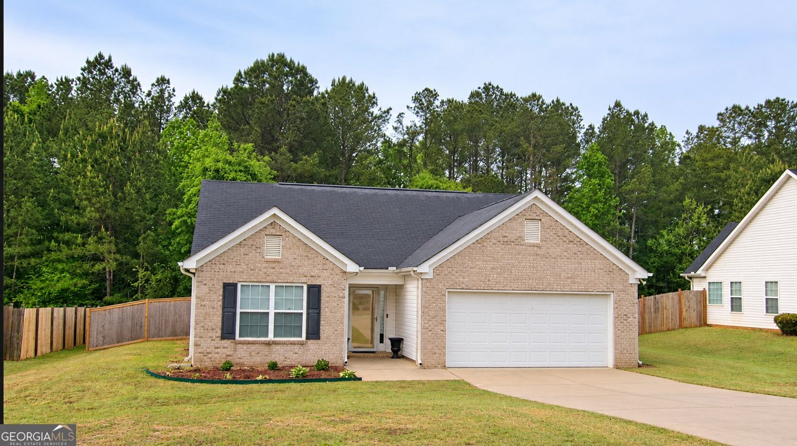 111 Perimeter Drive Lagrange - main photo