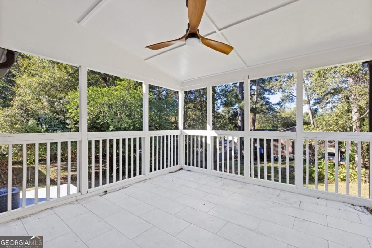 742 Vanderbilt Court Atlanta - Photo 12