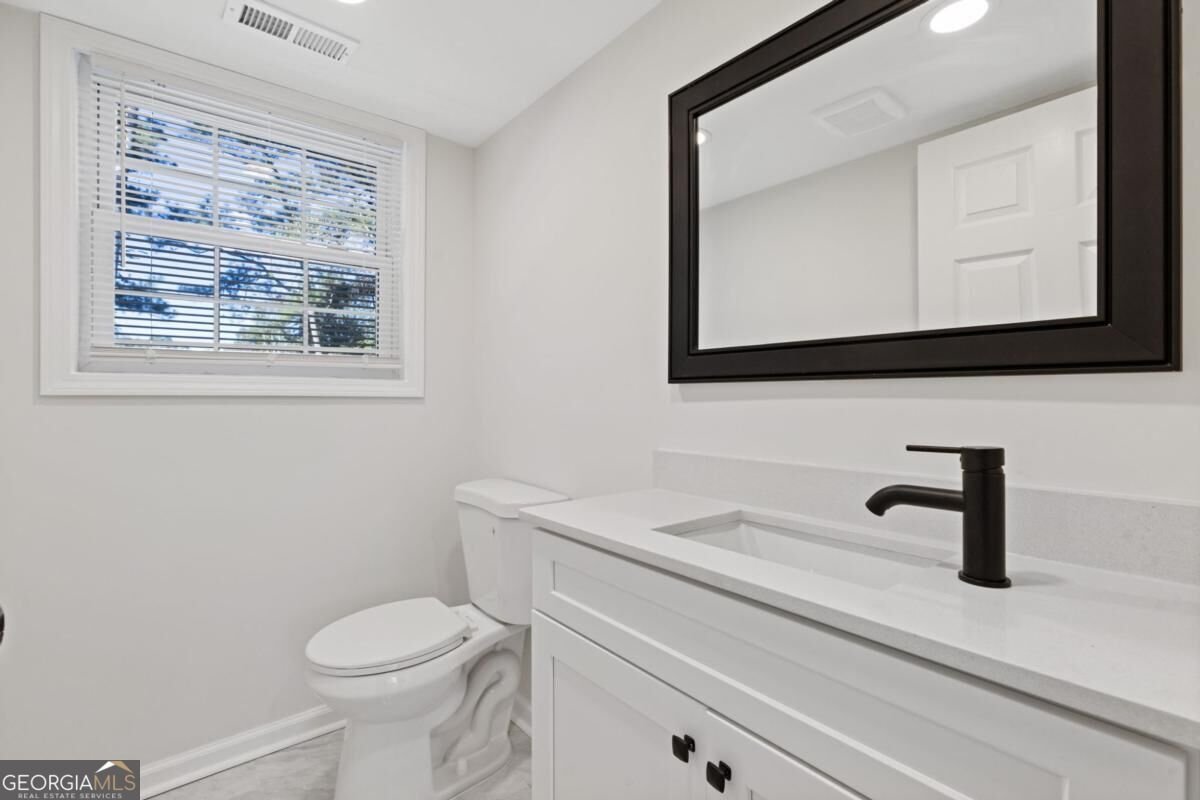 742 Vanderbilt Court Atlanta - Photo 16