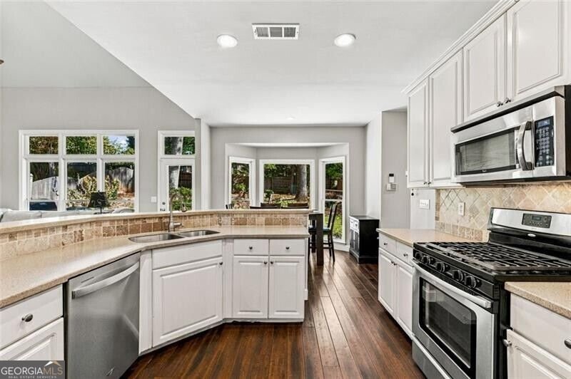 7015 Devonhall Way Johns Creek - Photo 13