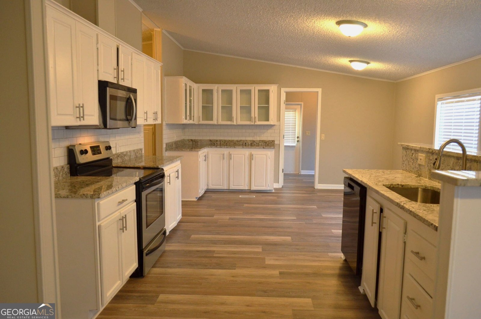 138 Strickland Loop Forsyth - Photo 6