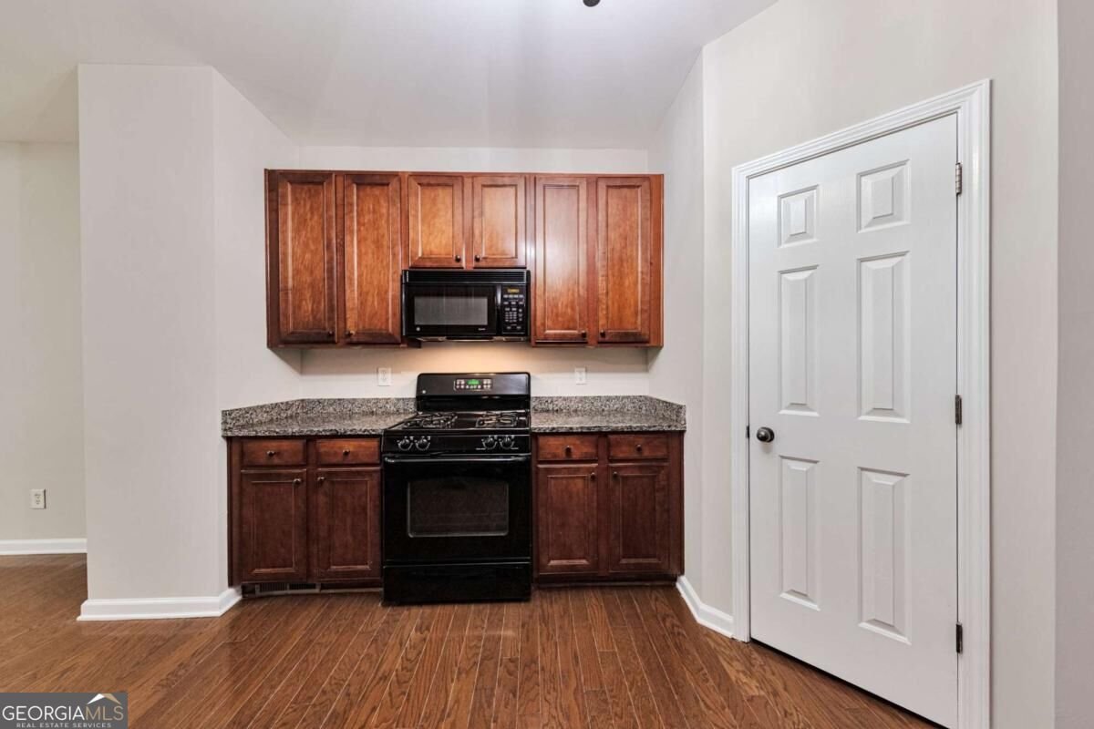 1800 Oakbrook Lane Kennesaw - Photo 7