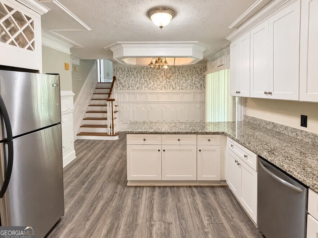 471 Rock Meadow Drive Stone Mountain - Photo 11