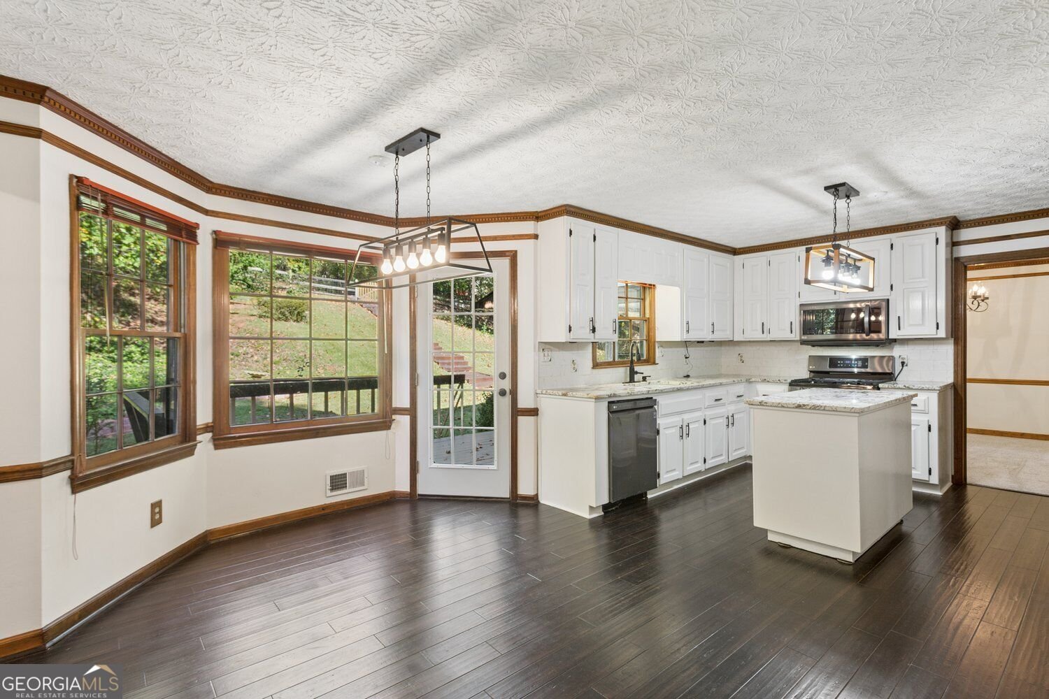 10870 Shallowford Road Roswell - Photo 24