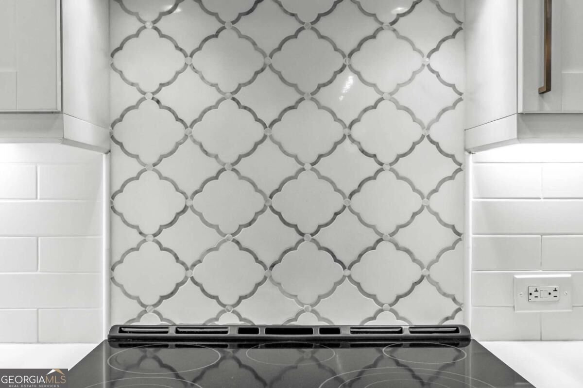 560 Dutch Valley Road Atlanta - Photo 9