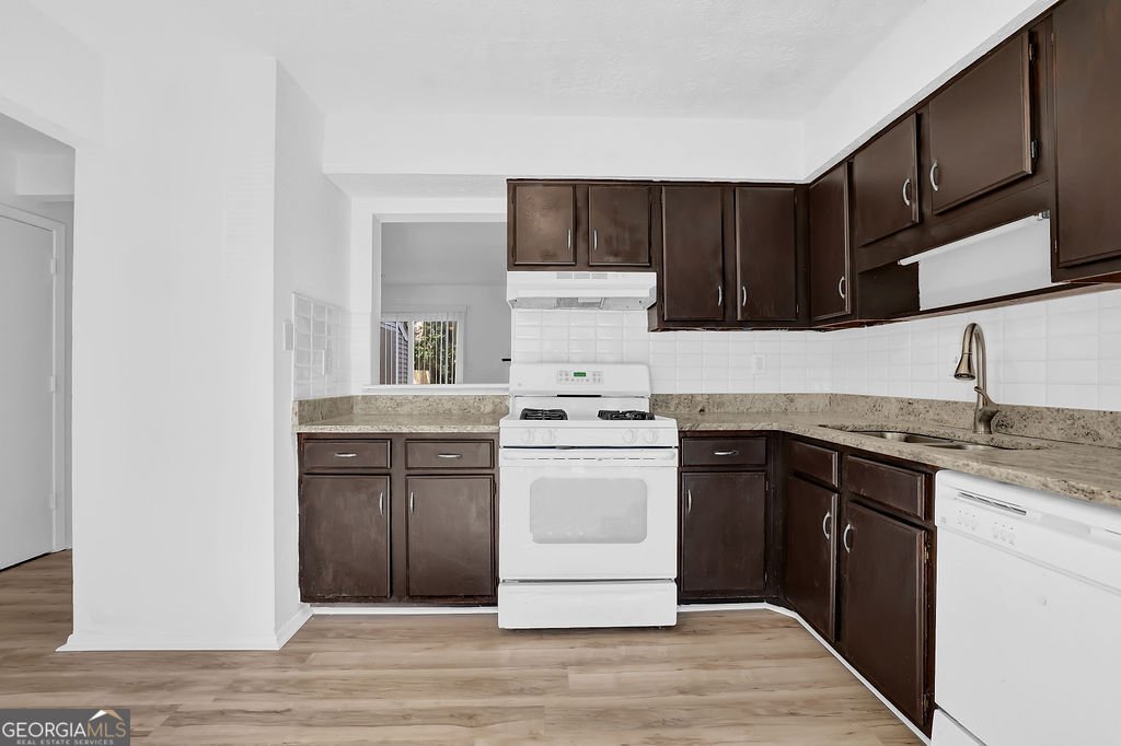 3180 Shadow Walk Lane Tucker - Photo 13