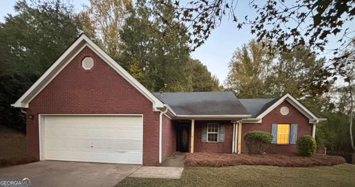 80 Elm Street Hampton - main photo