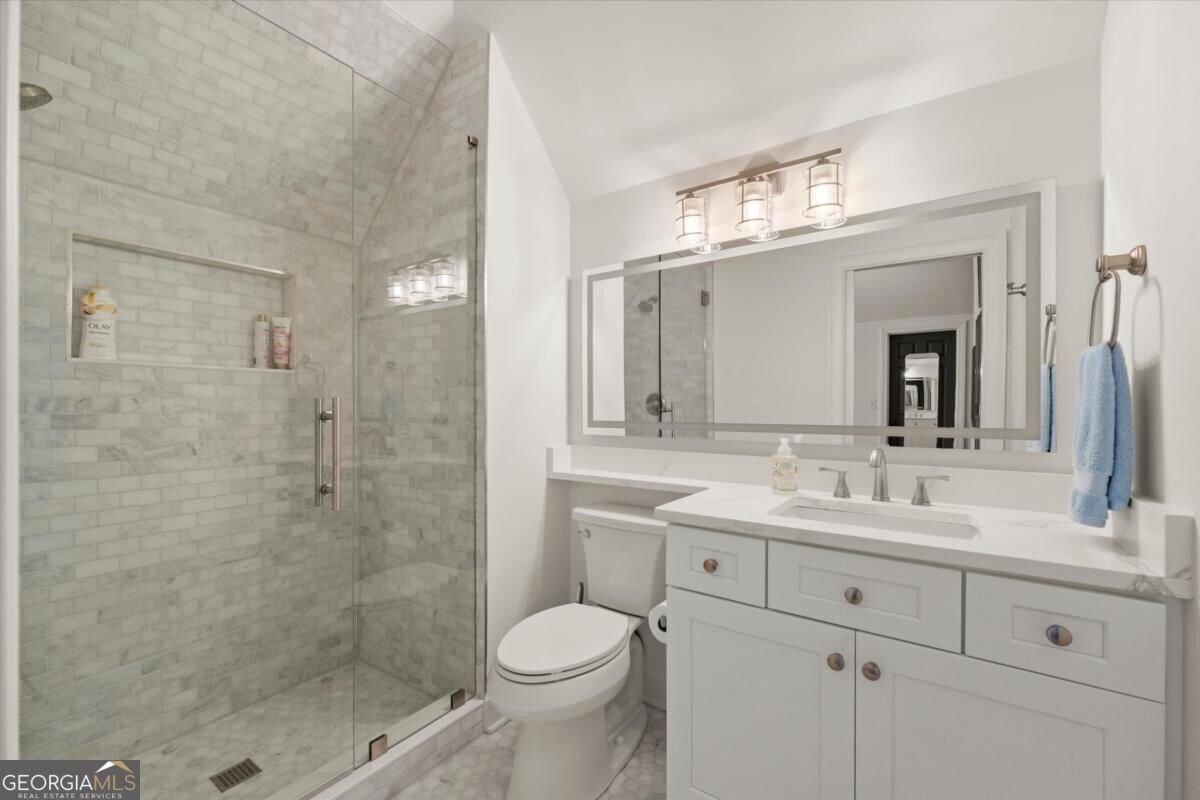 420 Darby Road Milton - Photo 45