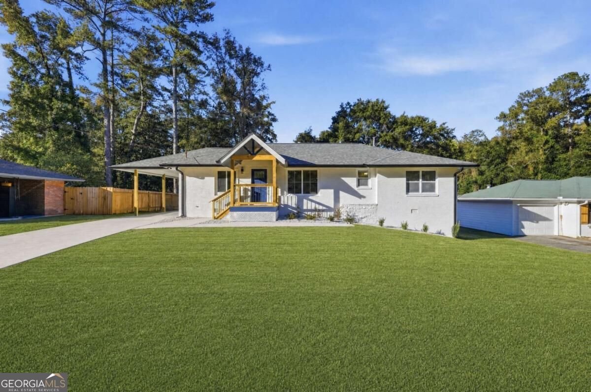 3209 Manor Circle Atlanta - main photo