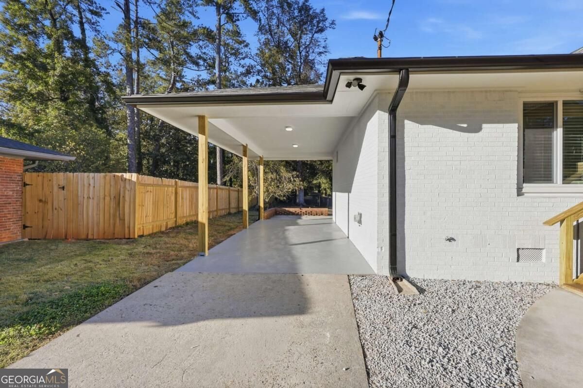 3209 Manor Circle Atlanta - Photo 9