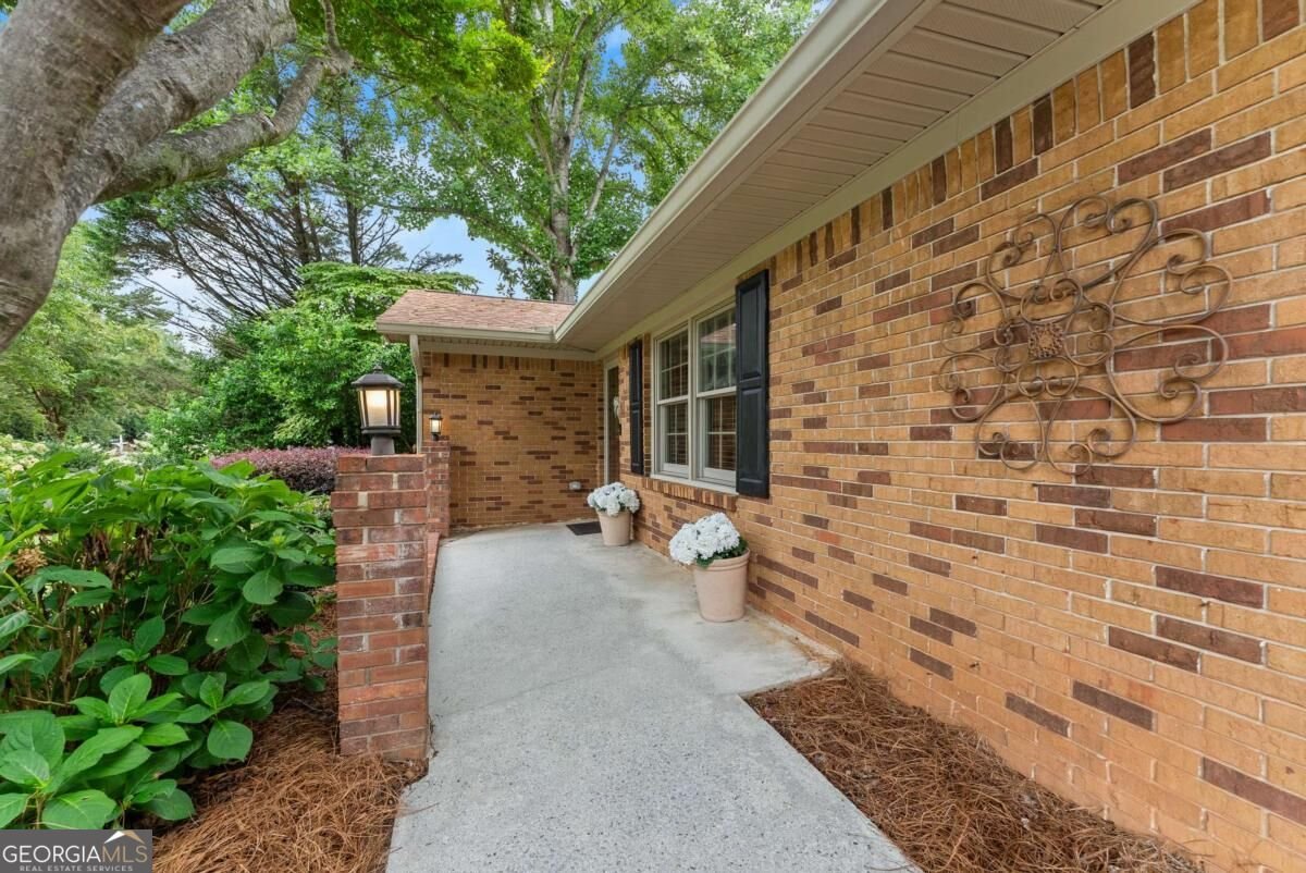 290 Cochran Drive Gainesville - Photo 7