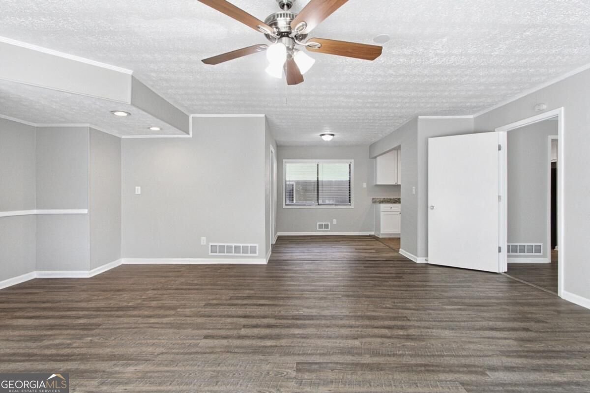 5217 Hidden Hills Court Stone Mountain - Photo 12