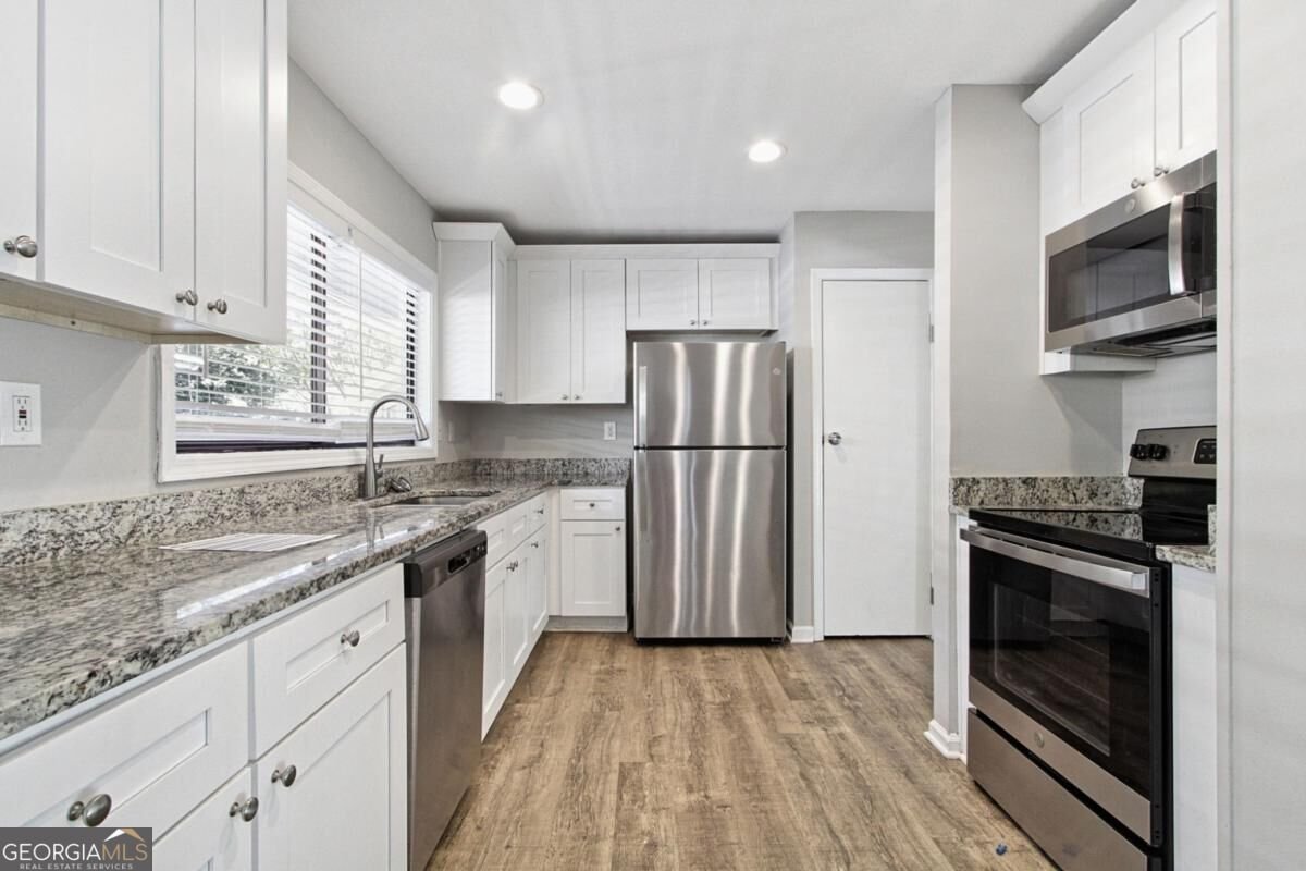5217 Hidden Hills Court Stone Mountain - Photo 14