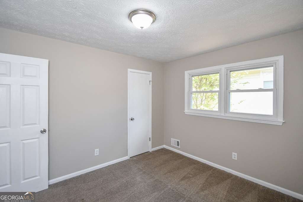 4740 Manly Court Stone Mountain - Photo 16