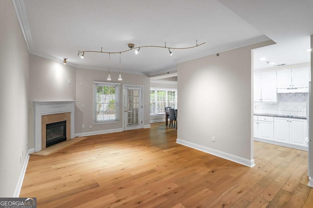 211 Colonial Homes Drive Atlanta - Photo 19