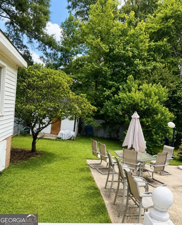 311 Castlegate Road Macon - Photo 8