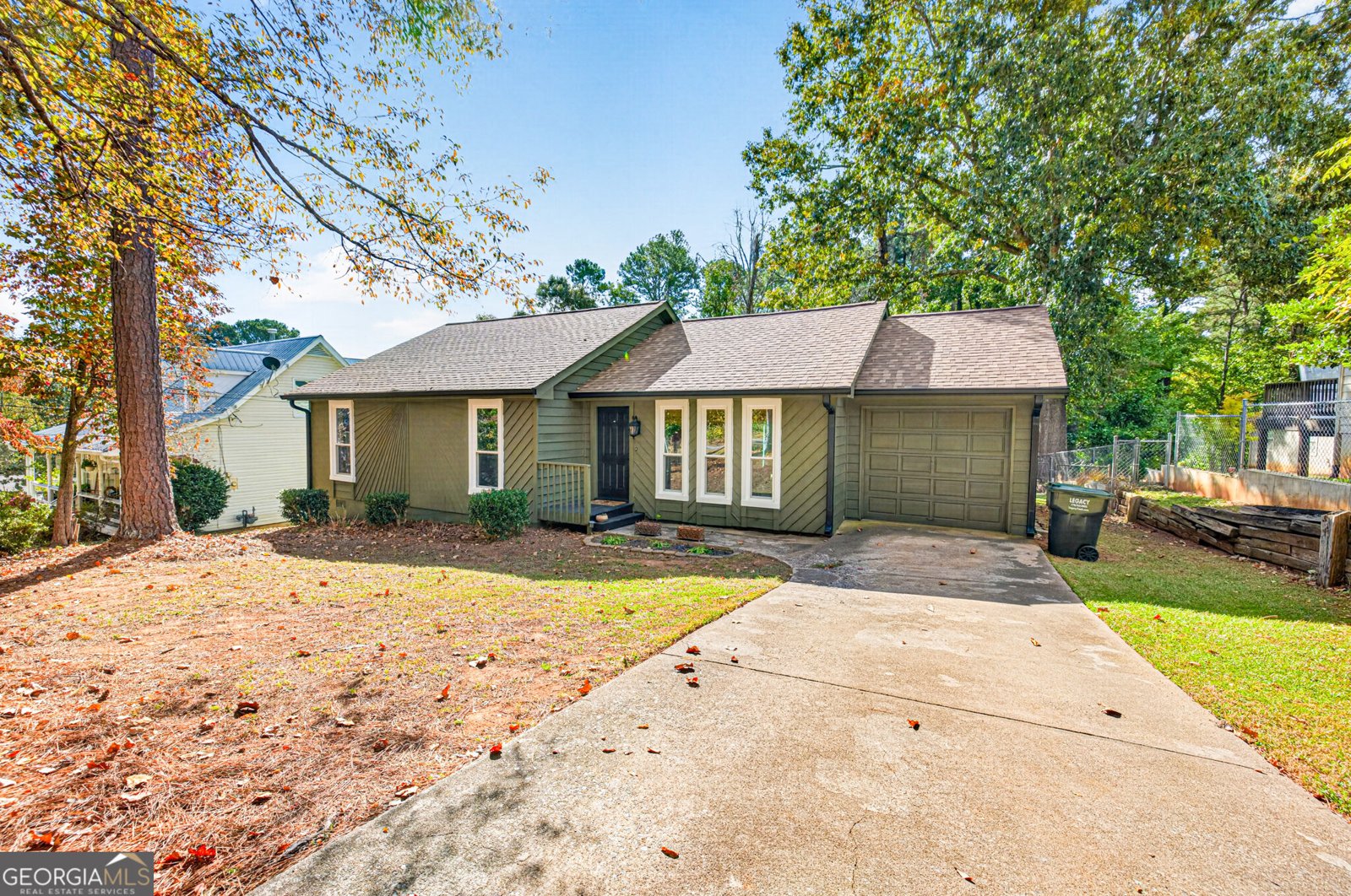 1030 Timber Lake Drive Cumming - main photo