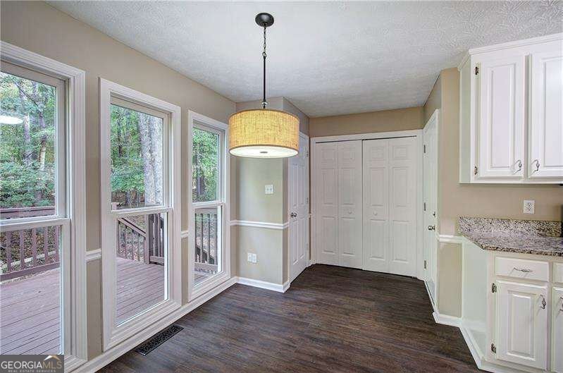 420 Middle Valley Lane Woodstock - Photo 11