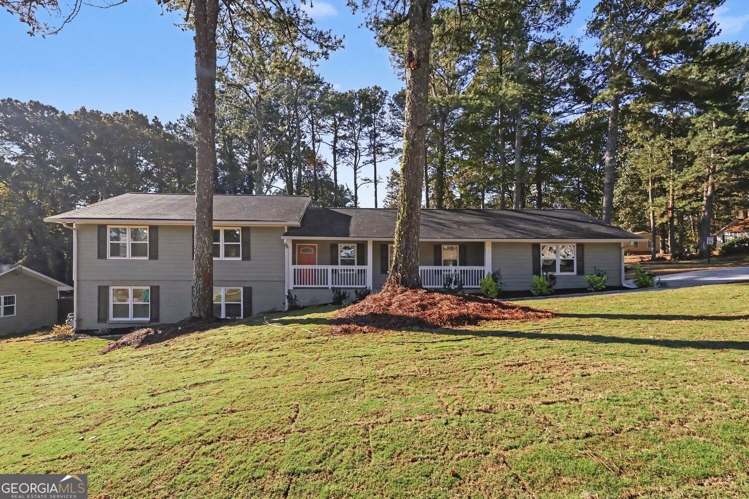 7535 Lowilla Lane Lithonia - main photo