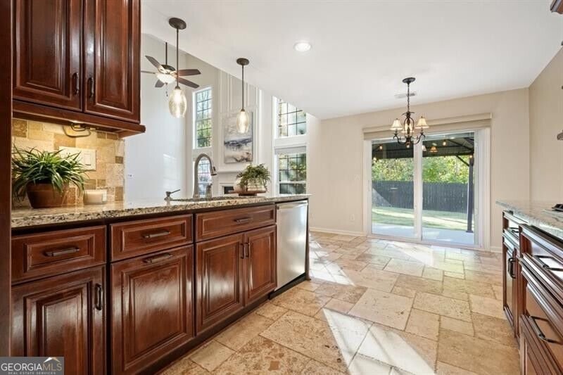 207 Persimmon Trail Woodstock - Photo 12