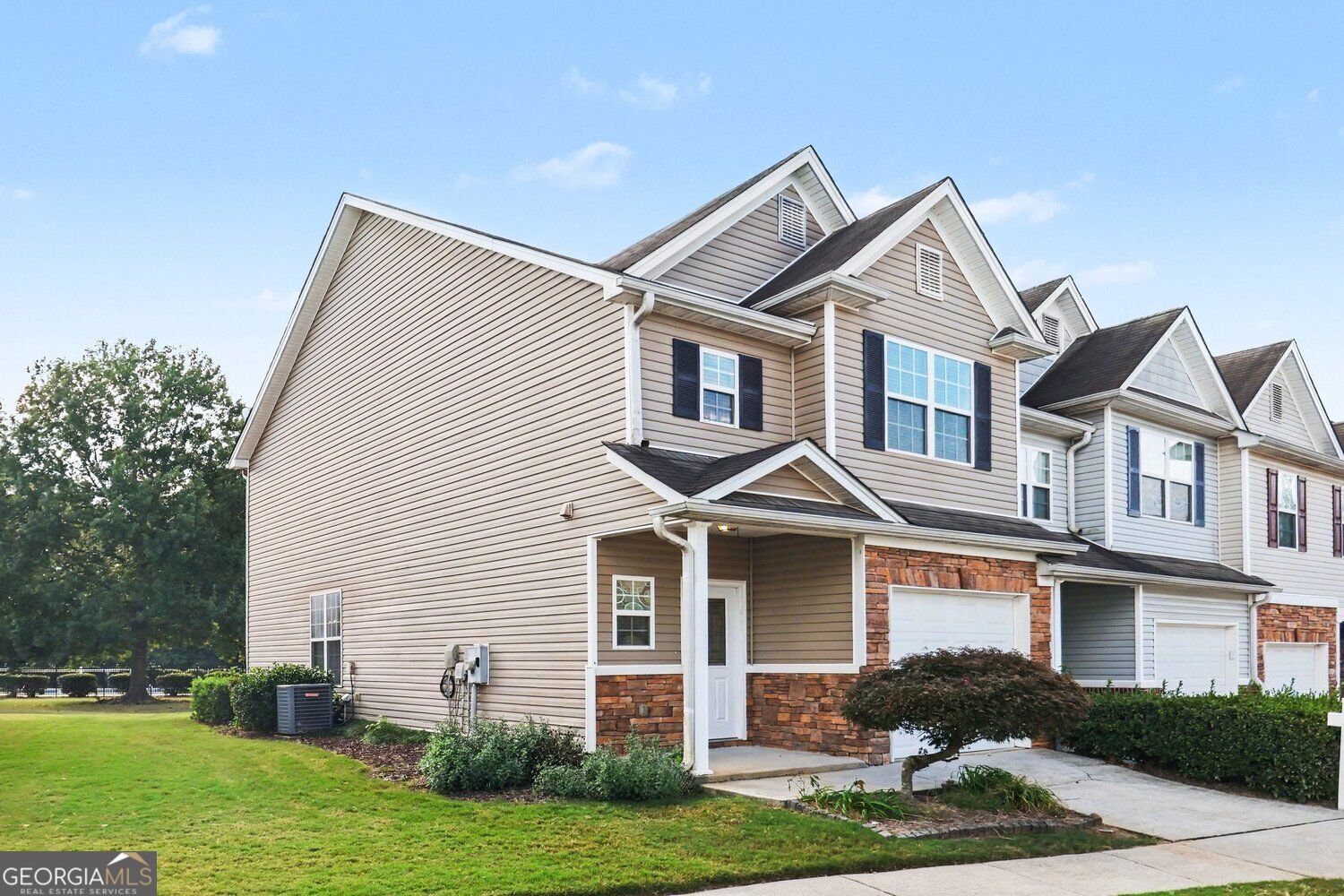 4661 Beacon Ridge Lane Flowery Branch - main photo