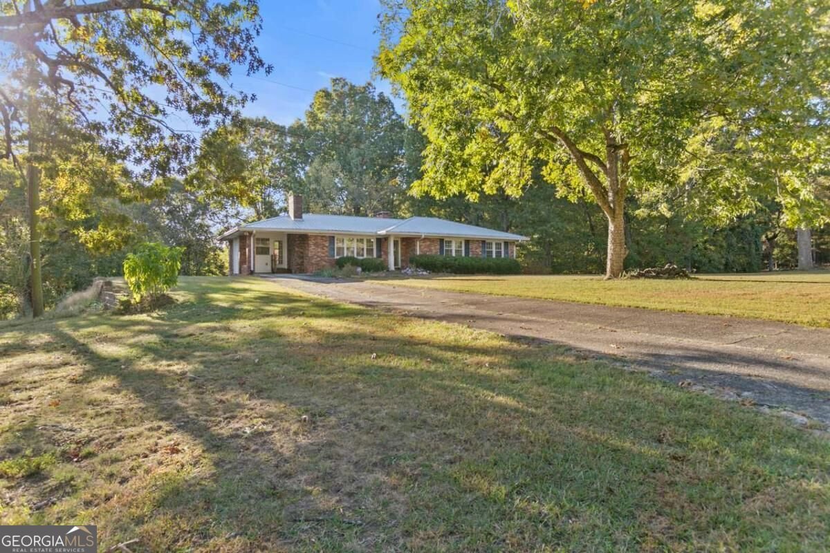 715 Old Vandiver Road Canton - main photo