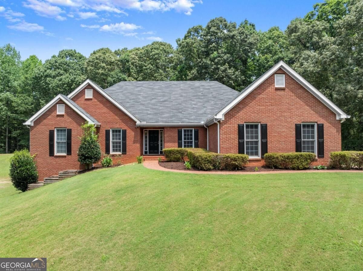 1194 Foster Road Statham - main photo