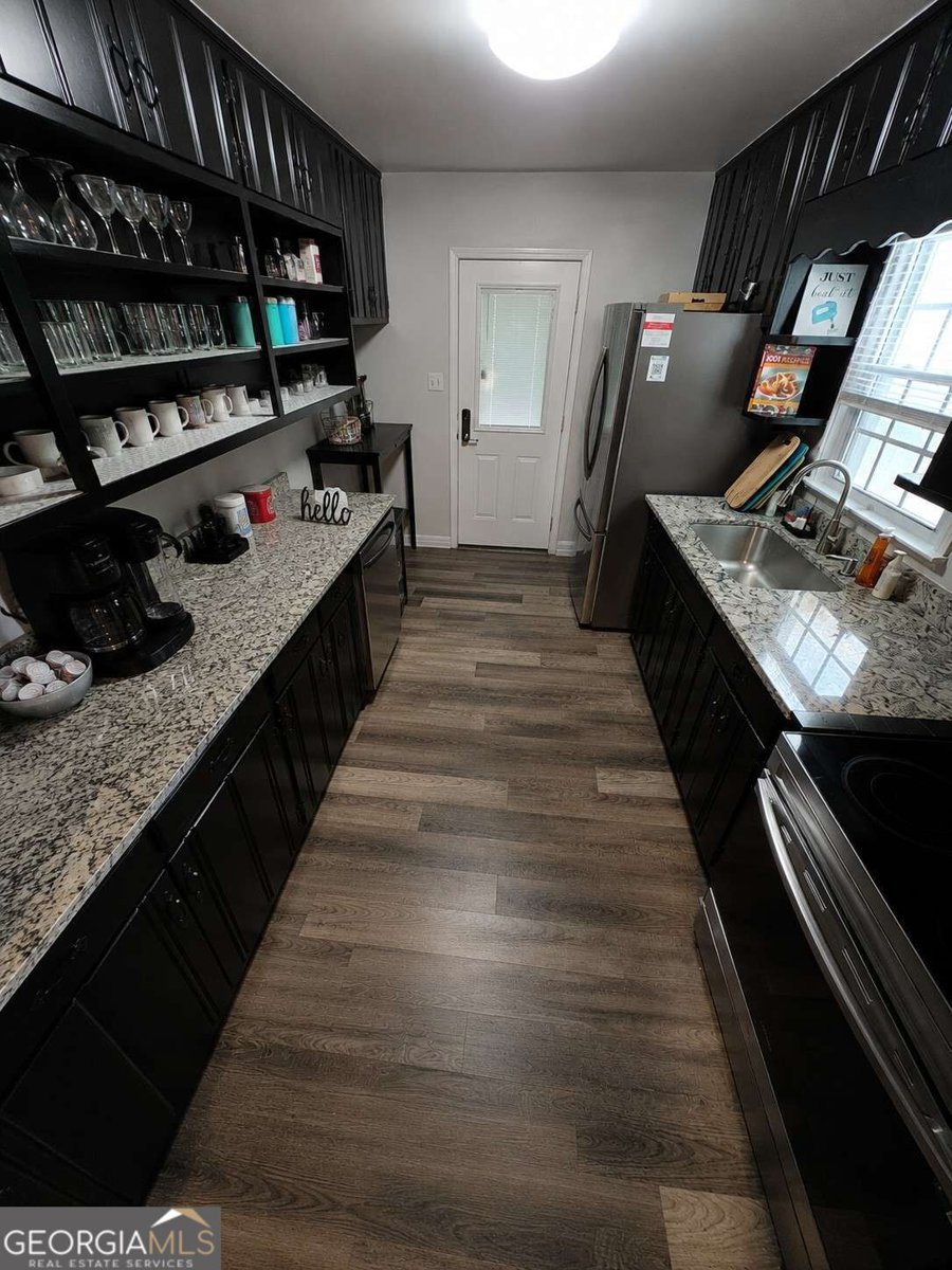 507 Pineridge Drive Forest Park - Photo 9